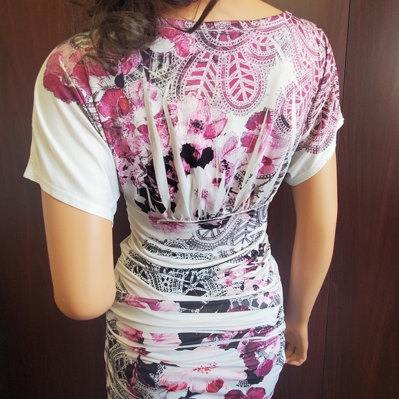 Pretty Vibrant Colored Multi-printed Short Sleeve Blouse - Picture 9 of 11